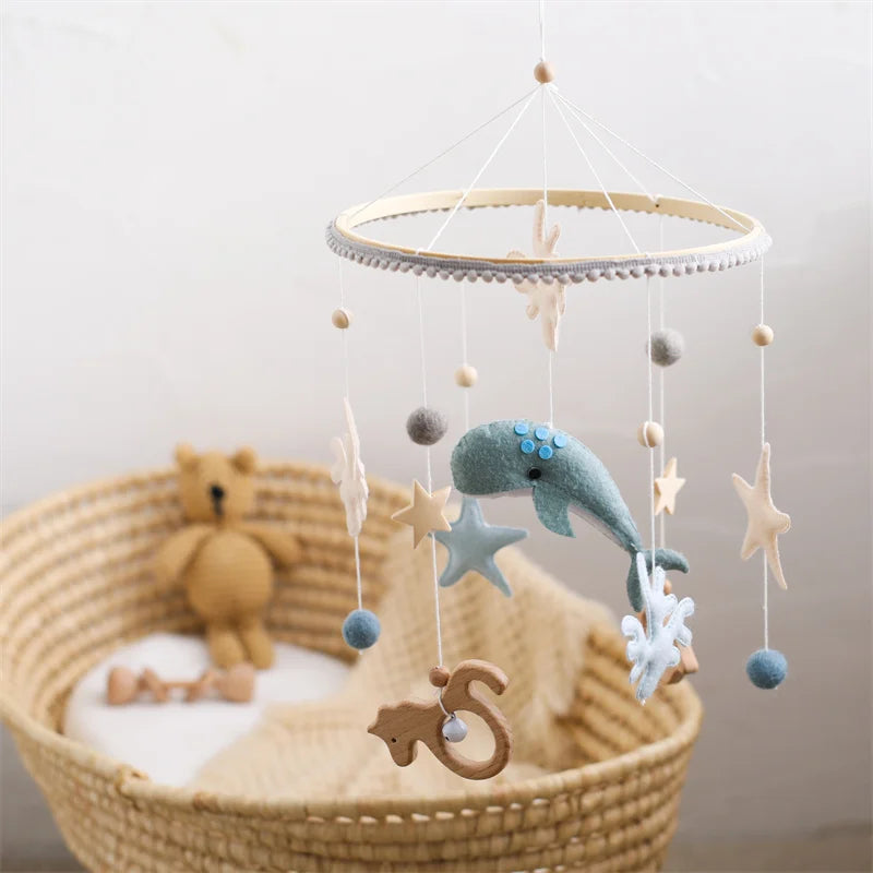 Newborn Baby Rattles Toys, 0-12 Months Soft Felt Whale Bed Bell Infant Mobile Crib Hanging Musical Carousel Toy, Boys Girls Gift
