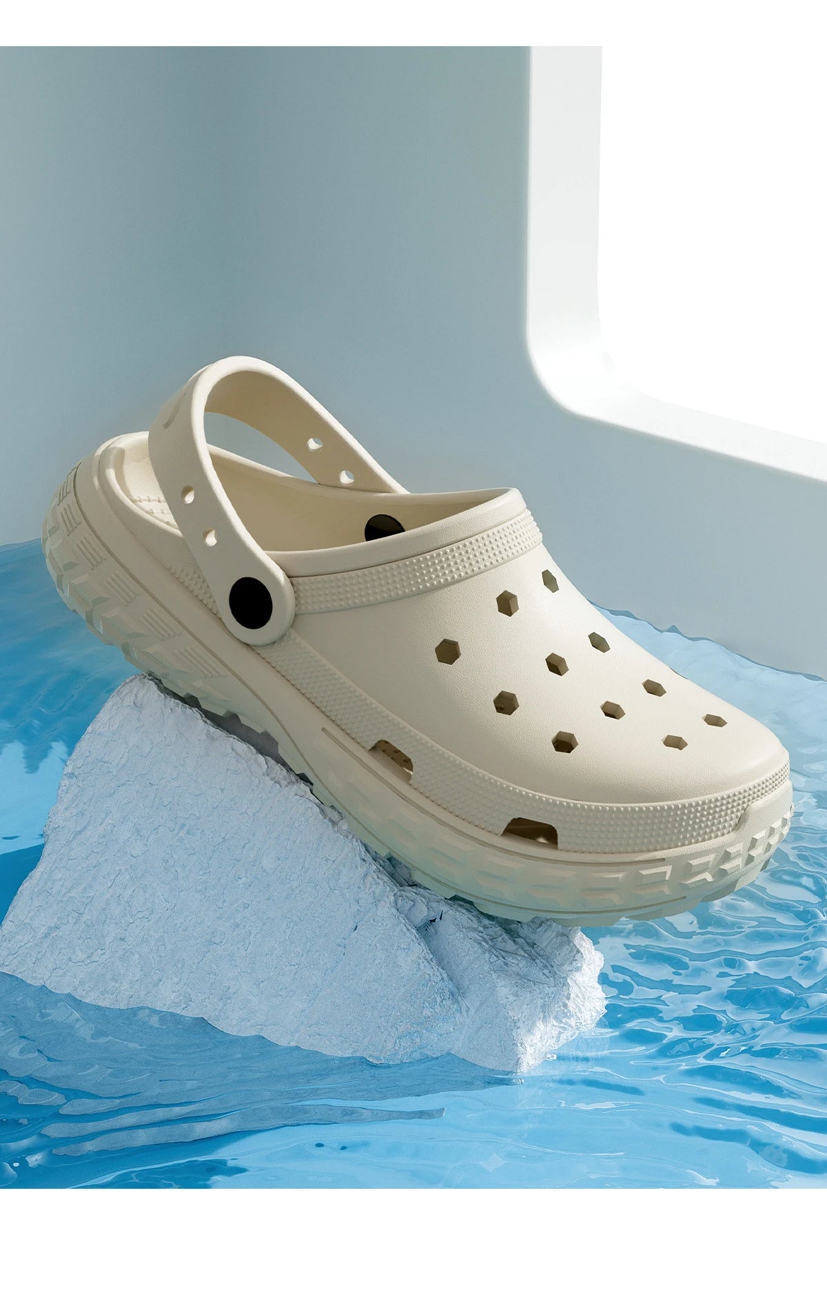 EVA Unisex Hole Shoes, Beach Thick Bottom Outdoor Slippers, Comfortable Breathable Indoor Slippers