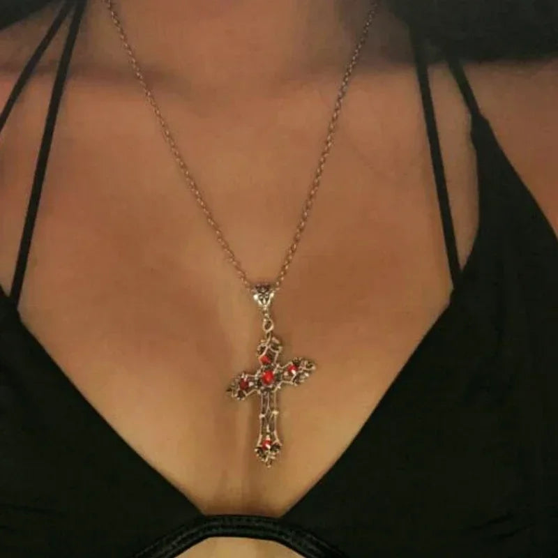 Y2K Punk Crystal Big Cross Pendant Necklaces for Women Men, Gothic Irregular Cross Clavicle Chain Necklaces, Aesthetic Jewelry