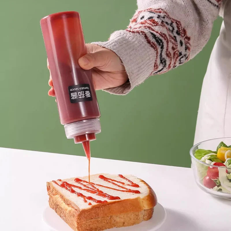 Squeeze Condiment Bottles with On Cap Squeeze Sauce Bottles Olive Oil Bottles Ketchup Mustard Dispensers Kitchen Accessories