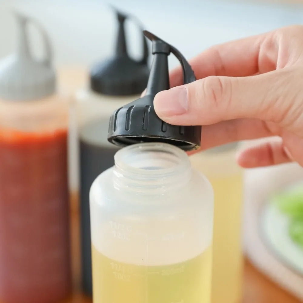 175ML/350ML Large Squeeze Bottle Condiment Bottles with Nozzles Ketchup BBQ Sauces Oil Bottle Dispenser Squeeze Sauce Bottles
