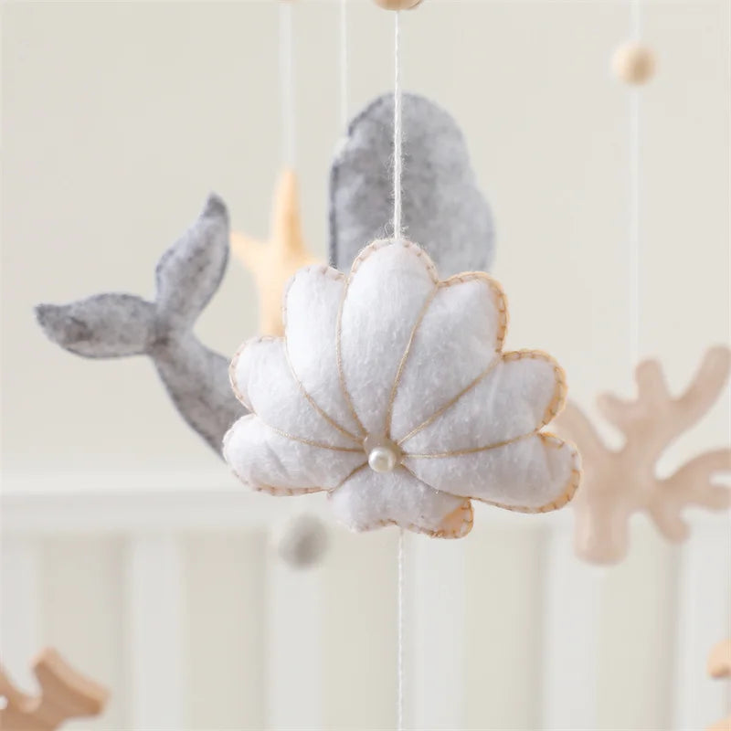 Newborn Baby Rattles Toys, 0-12 Months Soft Felt Whale Bed Bell Infant Mobile Crib Hanging Musical Carousel Toy, Boys Girls Gift