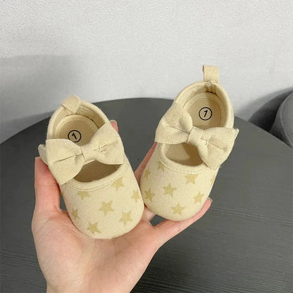Cute Bear Soft Sole Comfortable Sandals for Infants and Toddlers, Baotou Anti Kick First Step Shoes 0-18 Months