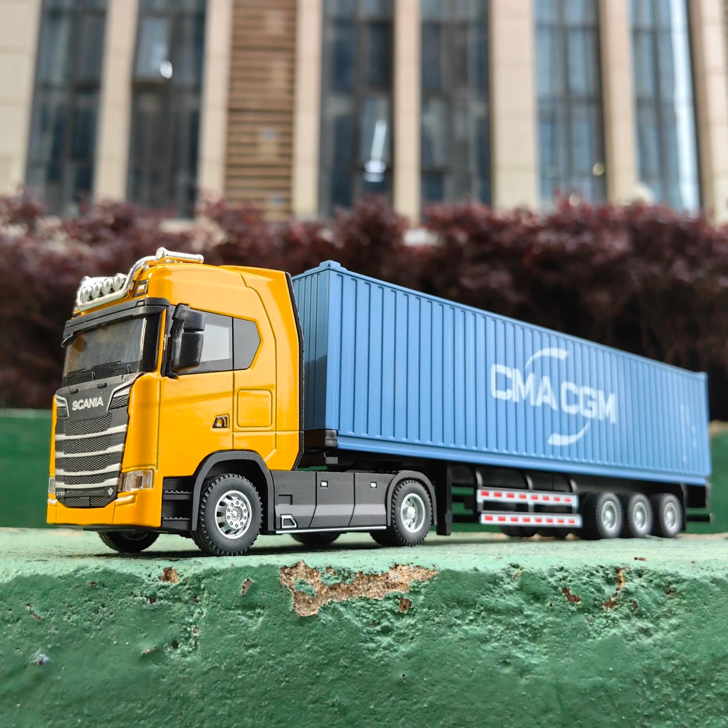 1:50 Alloy Diecast Large Truck Model Car Toy Simulation Container Toy Sound and Light Pull BackTransport Vehicle Model Kid Gifts