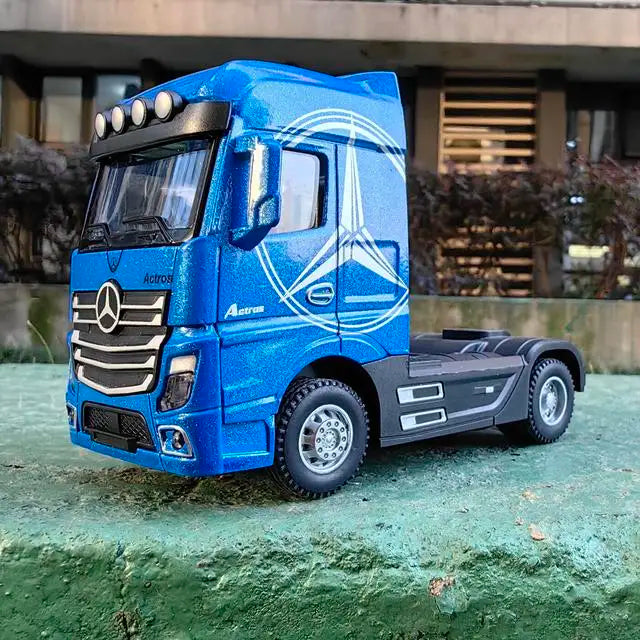1:50 Alloy Diecast Large Truck Model Car Toy Simulation Container Toy Sound and Light Pull BackTransport Vehicle Model Kid Gifts