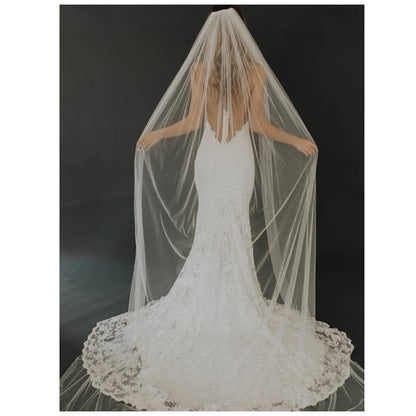 TOPQUEEN V30 Classic Bridal Wedding Veils Plain Yarn 1 Tier Soft Wedding Long Veil with Comb Wedding Dress Accessories Black Red