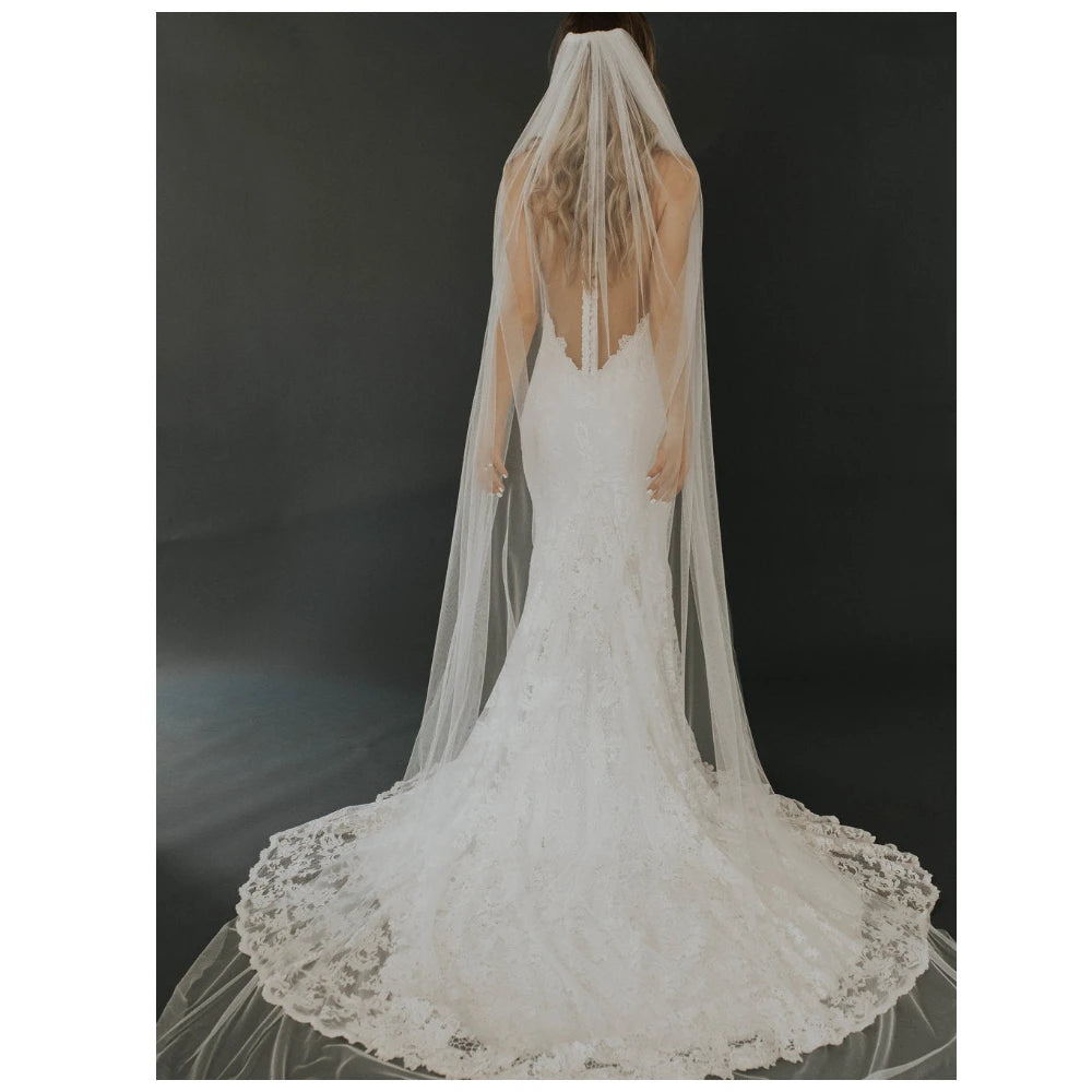 TOPQUEEN V30 Classic Bridal Wedding Veils Plain Yarn 1 Tier Soft Wedding Long Veil with Comb Wedding Dress Accessories Black Red