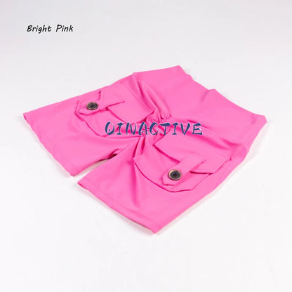Pantalones Cortos de Yoga QINACTIVE para Mujer con Bolsillos, Fruncidos en los Glúteos, Mallas de Gimnasio de Cintura Alta con Efecto Push Up, Pantalones Cortos Deportivos Sexy para Glúteos, Fitness