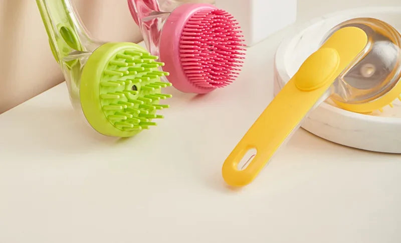Long Handle Dog Cleaning Brush Soft Silicone Pet Bathing Brush Pet Grooming Comb for Cats Dogs Cat Massage Brush Pet Supplies