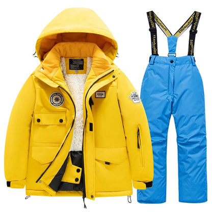 Winter children's skiing suit for boys and girls, windproof and waterproof thick coat for warmth and snow playing equipment