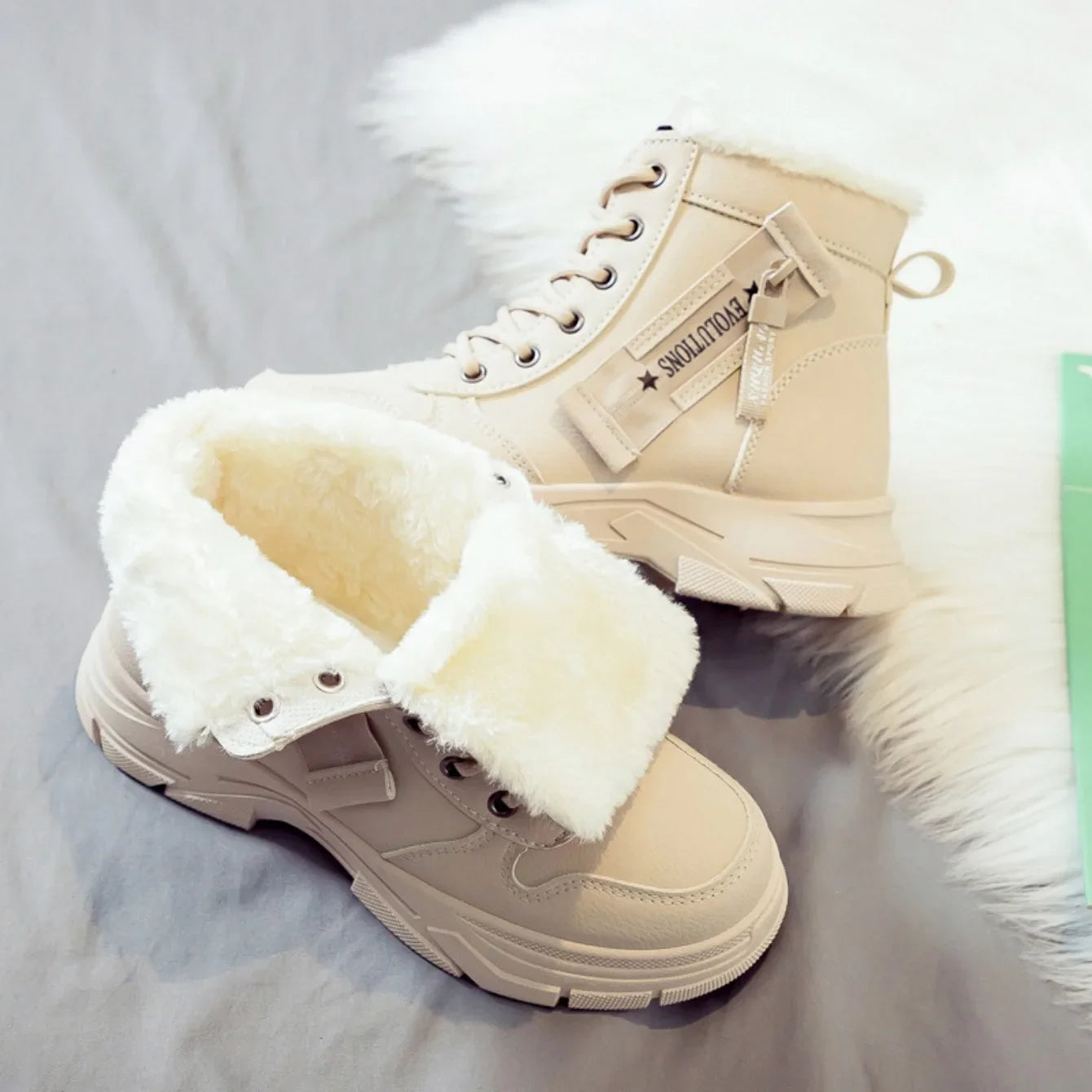 Winter Women Snow Boots Casual High-top Shoes Lightweight Warm Women Sneakers Platform Ankle Boots Plus Size New Outdoor Boots