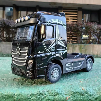 1:50 Alloy Diecast Large Truck Model Car Toy Simulation Container Toy Sound and Light Pull BackTransport Vehicle Model Kid Gifts