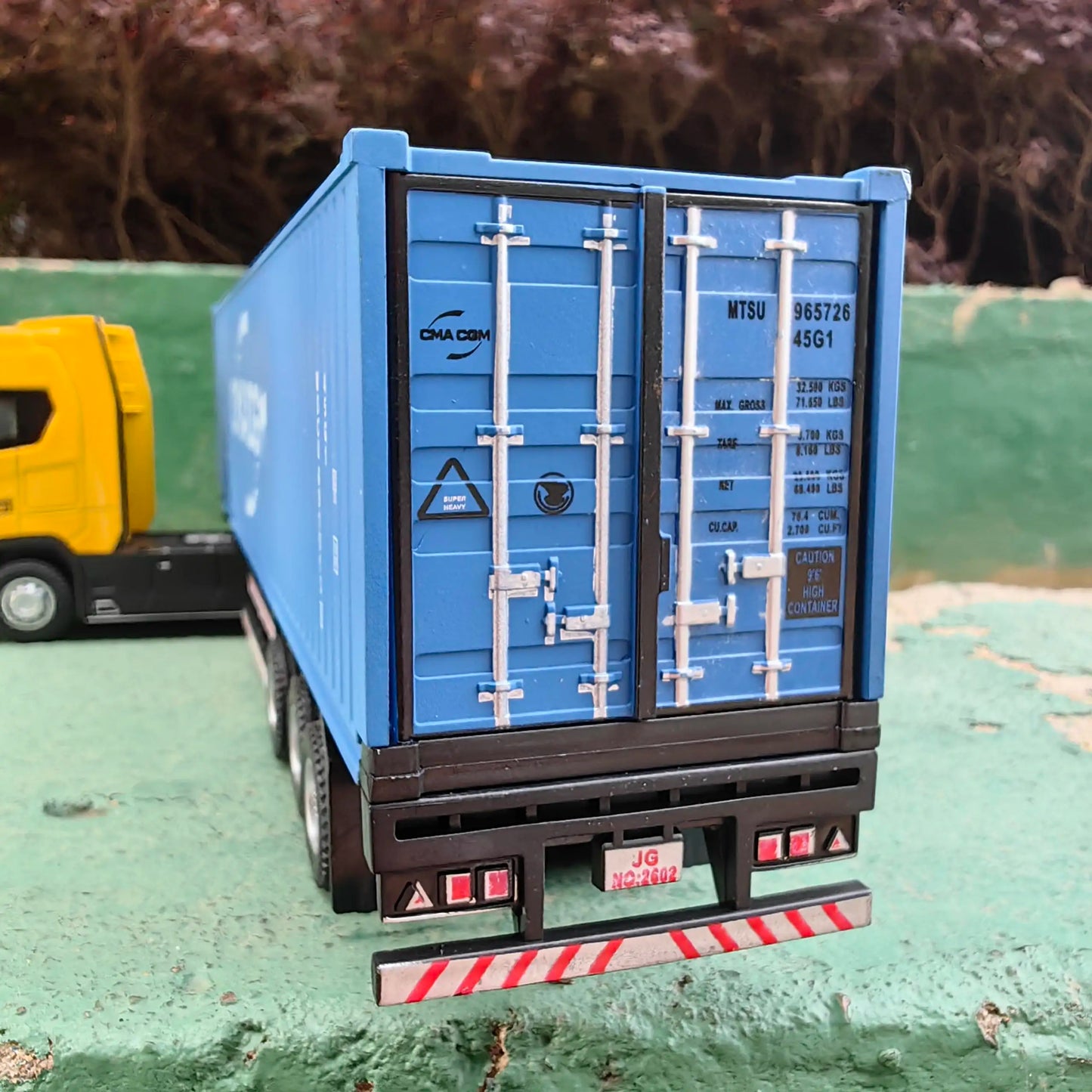 1:50 Alloy Diecast Large Truck Model Car Toy Simulation Container Toy Sound and Light Pull BackTransport Vehicle Model Kid Gifts