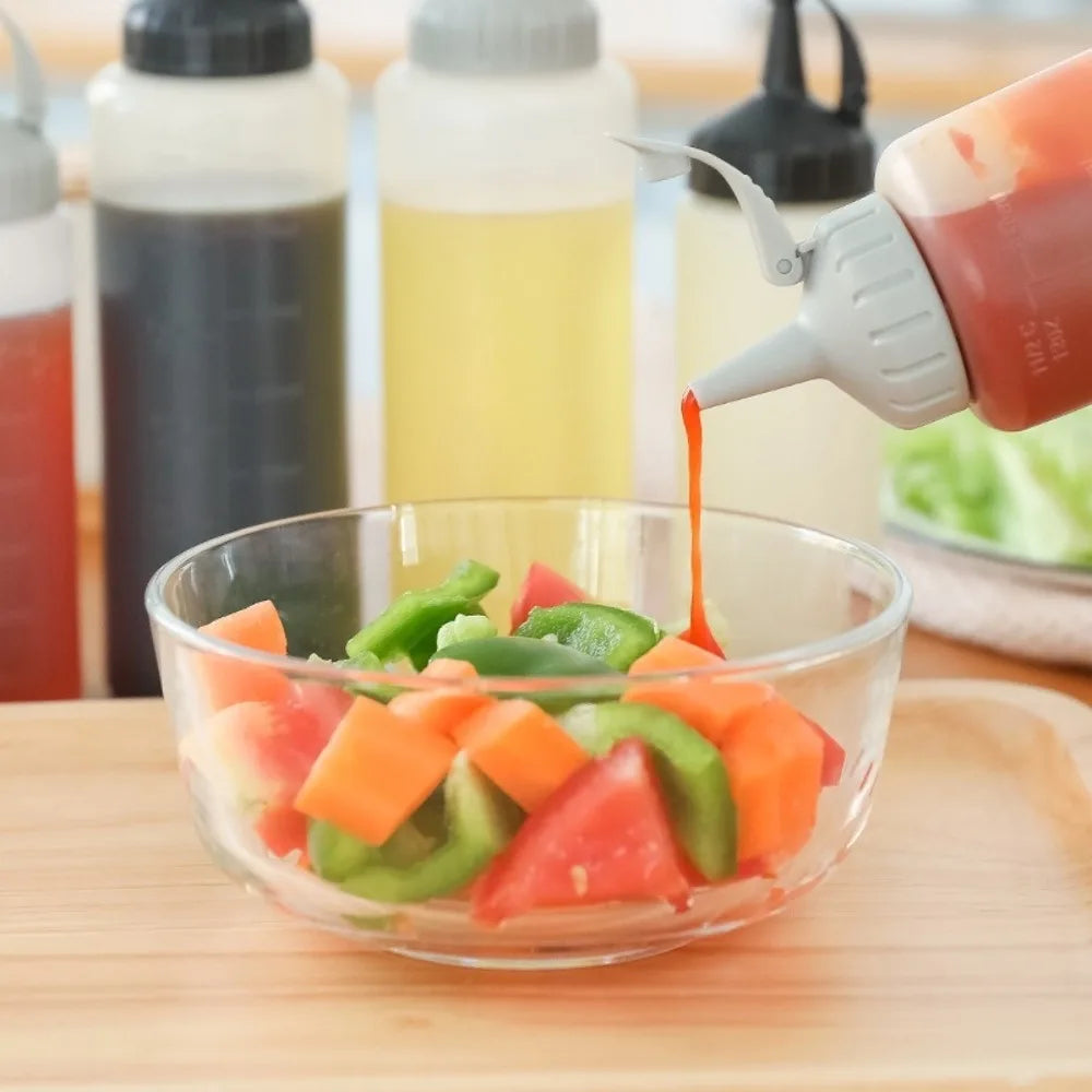 175ML/350ML Large Squeeze Bottle Condiment Bottles with Nozzles Ketchup BBQ Sauces Oil Bottle Dispenser Squeeze Sauce Bottles