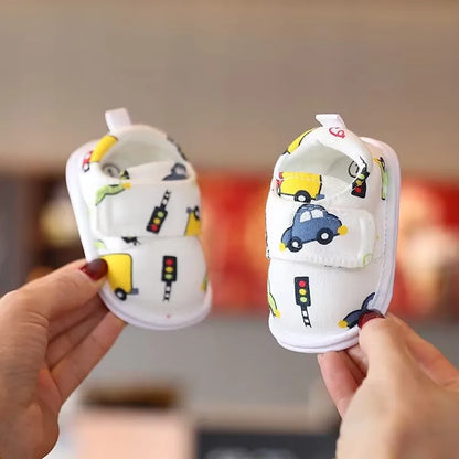 Cute Bear Soft Sole Comfortable Sandals for Infants and Toddlers, Baotou Anti Kick First Step Shoes 0-18 Months