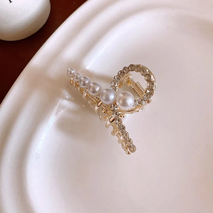 New French Metal Style Imitation Pearl Geometric Mini Cute Hair Claws for Women Temperament Trend Shark Clip Senior Accessories