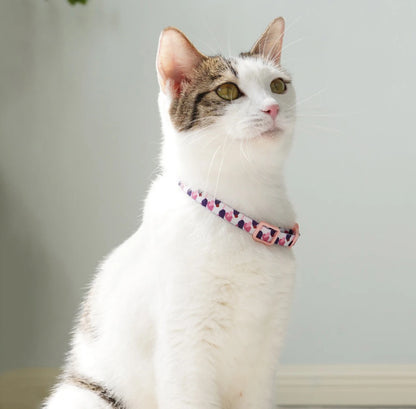 Cute Cat Weaving Necklace with Small Bell Design, Anti-Suffocation Cat Collar Adjustable 15-30cm Comfortable Soft nylon material