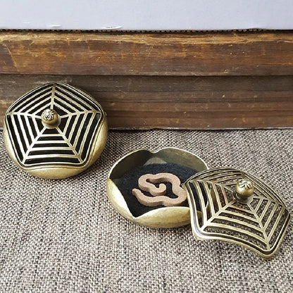 Antique brass pocket mini hollow incense burner, ancient Chinese tea table decoration, dragon and phoenix incense burner