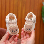 Cute Bear Soft Sole Comfortable Sandals for Infants and Toddlers, Baotou Anti Kick First Step Shoes 0-18 Months