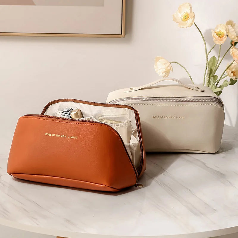 PU Fashion and Convenient Makeup Bag, Travel Storage Bag, Large Capacity Toilet Bag, Hand Boosting Beauty Pillow Makeup Bag