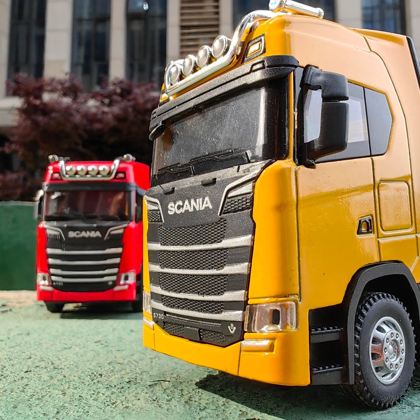 1:50 Alloy Diecast Large Truck Model Car Toy Simulation Container Toy Sound and Light Pull BackTransport Vehicle Model Kid Gifts