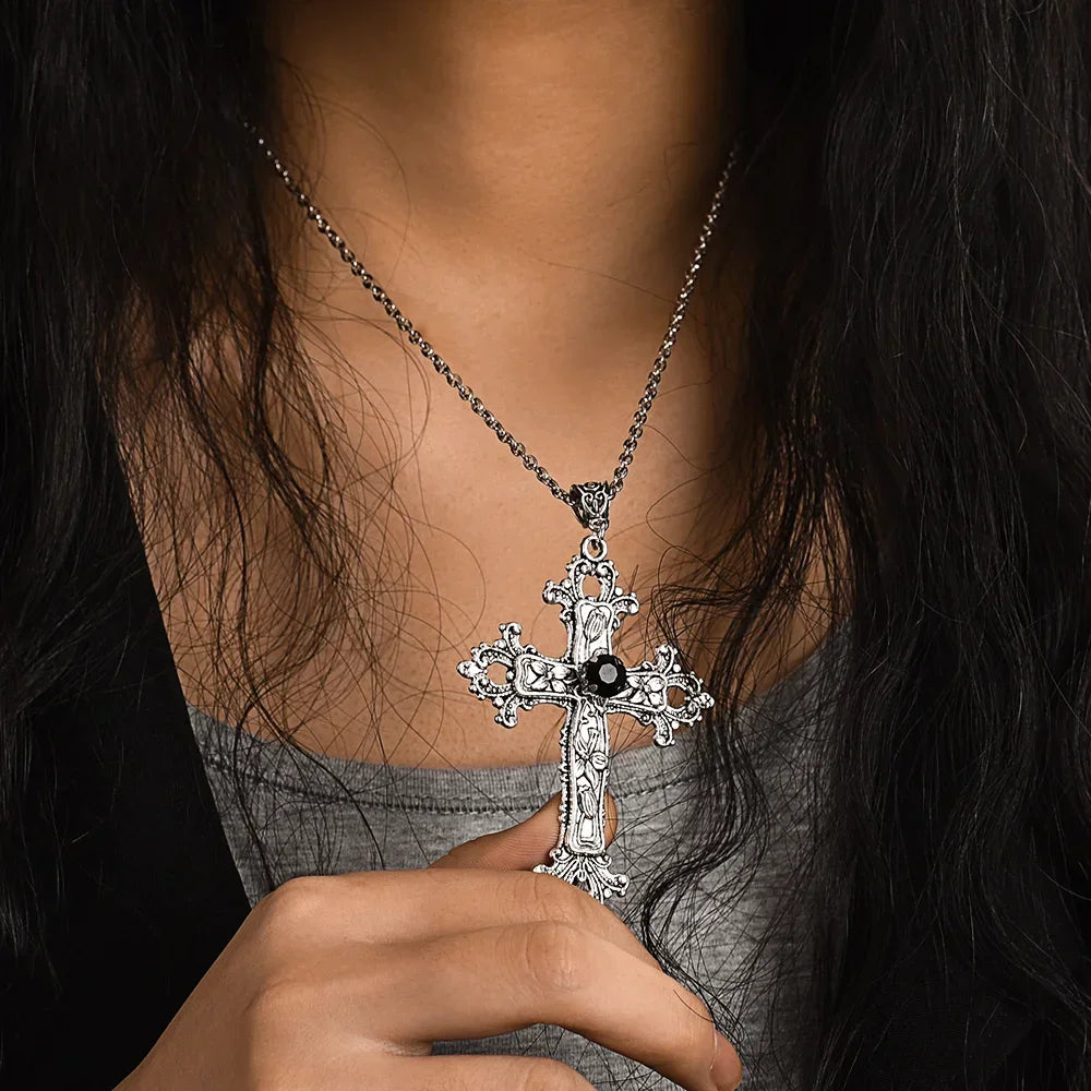 Y2K Punk Crystal Big Cross Pendant Necklaces for Women Men, Gothic Irregular Cross Clavicle Chain Necklaces, Aesthetic Jewelry