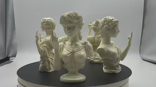Statue Of Vienna Goddess Funny Goddess Statue 3D Resin Craft Ornaments Unique Design Cultural Symbol Office Home Decoration